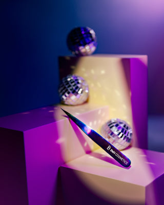 Pointy Single Tweezer w/ Pouch